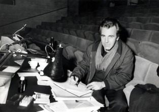 Maximilian SCHELL as director at the Olivier Theatre, London 1977