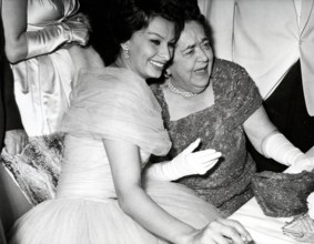 Sophia LOREN and Elsa MAXWELL, Berlinale 1959