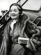 Marlene DIETRICH in a fur coat