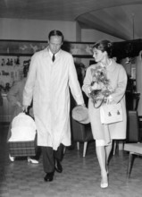 Audrey HEPBURN and Mel FERRER with child and dog