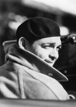 Clark GABLE, in his convertible