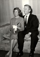 Rita HAYWORTH and James HILL
