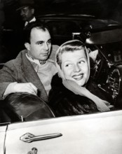 Rita HAYWORTH revokes divorce from Ali KHAN