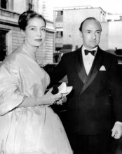 John PROFUMO and Valerie HOBSON in front of the Royal Opera House, 1959