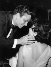 Peter FALK and his wife Alice FALK, 1962
