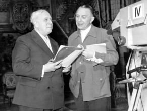 Ludwig BERGER and Theo LINGEN during filming, 1958