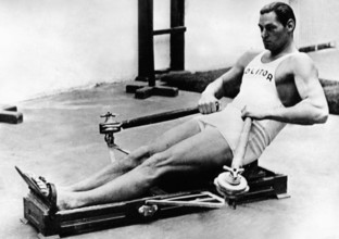 Johnny WEISSMÜLLER during rowing training