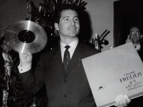 Freddy QUINN receives ninth gold record