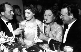 Paul KLINGER, Romy and Magda SCHNEIDER and Willy FRITSCH at the film ball, 1954