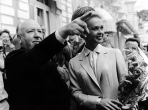 Alfred HITCHCOCK and Tippi HEDREN in Cannes
