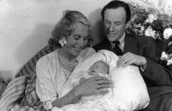 Axel von AMBESSER with his wife and daughter, 1949