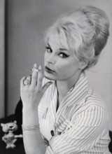 Elke SOMMER, portrait 1961