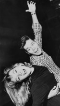 Cliff RICHARD and Susan HAMPSHIRE filming in Hertfordshire, 1963