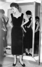 Lilli PALMER at the fitting in Paris in 1954