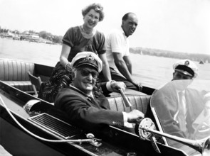 Hans ALBERS with captain's hat