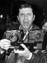 Jerry LEWIS with camera, portrait