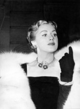 Joan FONTAINE, portrait