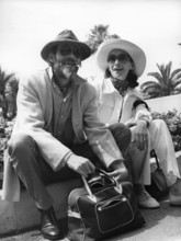 Peter O'TOOLE with wife Sian PHILLIPS, Cannes 1972