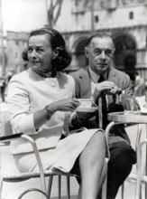 Erich Maria REMARQUE with his wife in Venice, 1961
