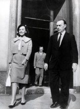 Erich Maria REMARQUE with his wife in Milan 1959