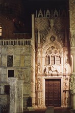 La tour aux quatre Maures et l'entrée du Palais Ducal à Venise.