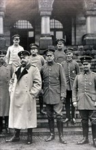 Le Maréchal Hindenburg et son Etat Major