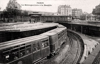 Le Métropolitain à La Bastille-PARIS