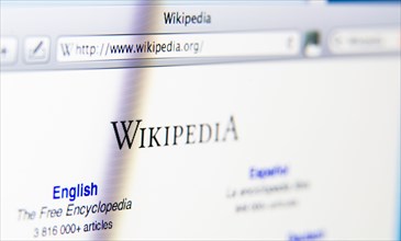 wikipedia website screen