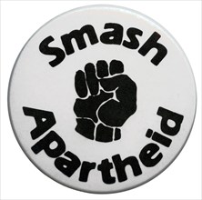 'Smash Apartheid' button badge c. 1970