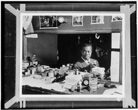 [Portrait of Louis Armstrong, Aquarium, New York, N.Y., ca. July 1946] (LOC)