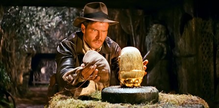 USA. Harrison Ford in a scene from the (C)Paramount Pictures film : Raiders of the Lost Ark (1981).  
PLOT: In 1936, archaeologist and adventurer Indiana Jones is hired by the U.S. government to find...