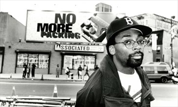 Director Director Spike Lee on the set of the movie Clockers, 1995