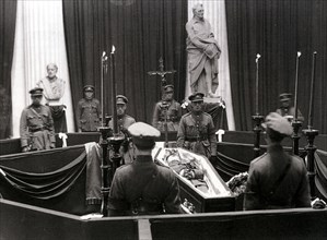 MICHAEL COLLINS (1890-1922) Irish revolutionary leader lying in state in Dublin after his murder on 22 August 1922