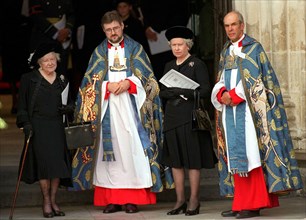Queen Elizabeth II and the Queen Mother outside Westminster Abbey for the funeral of Diana, Princess of Wales on September 6, 1997 in London.