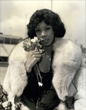 Apr. 04, 1976 - American Singer Donna Summer Arrives Here For A Three-Day visit. Photo Shows American singer Donna Summer whose