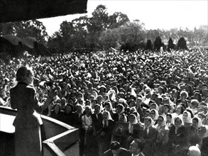 Eva Peron delivering a speech circa 1952  File Reference # 33505_010THA