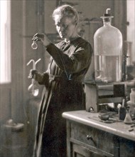MARIE CURIE (1867-1934) Polish-France physicist and chemist