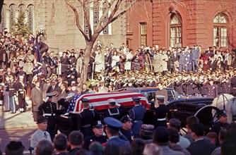 JOHN F KENNEDY funeral cortege in 1963