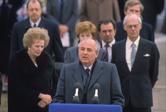 Prime minister Maggie Thatcher with Russian President Gorbachev at press conference outside 10 Downing St London 1989