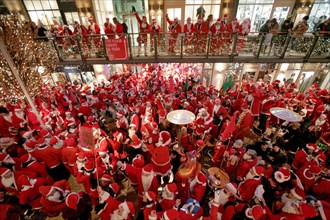 Santacon is a world wide event where likeminded people meet up in cities all over the world and spread the Christmas spirit.