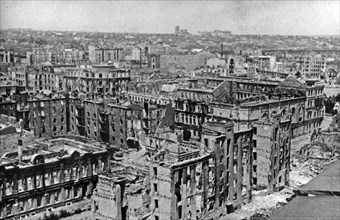 BATTLE OF STALINGRAD  August 1942-February 1943)  Ruins of the city in 1944