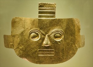 Gold face plate, Museo del Oro, Bogotá, Colombia
