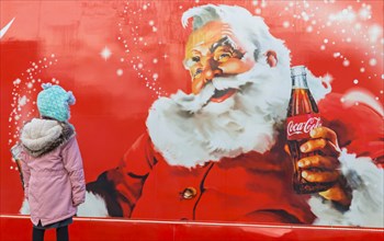 Bournemouth, Dorset, UK. 23rd Nov, 2017. The Christmas Coca Cola truck arrives at the Triangle in Bournemouth, as part of its Holidays are Coming Christmas campaign festive tour visiting locations aro...
