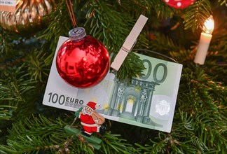 Symbolic photo, gift of money, Christmas, Symbolfoto, Geldgeschenk, Weihnachten