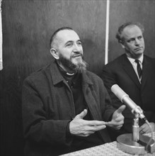 Abbe Pierre gave press conference in the community center De Eilanden on Wittenburg, January 22, 1965, press conferences, The Netherlands, 20th century press agency photo, news to remember, documentar...
