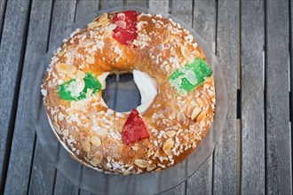 Three King's cake, (roscón de Reyes), Spanish Christmas cake