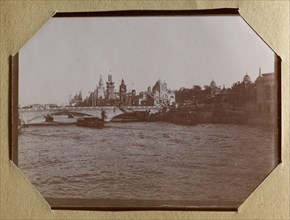 Anonymous. Album of the 1900 Universal Exhibition. Perspective of the Seine. 1900. Museum of Fine Arts of the City of Paris, Petit Palais. Year 1900, Belle Epoque, universal exhibition 1900