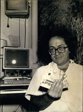 Mar. 05, 1985 - Electric credit Card Inventor Roland Moreno