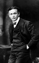 Harry Houdini, Hungarian-American Magician