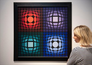Bonhams, New Bond Street, London, UK. 24th June 2019. Modern and Contemporary Art preview before the sale on 27th June 2019. Image: Victor Vasarely, CATHÉ, 1973-1975, estimate £35,000-45,000. Credit: ...